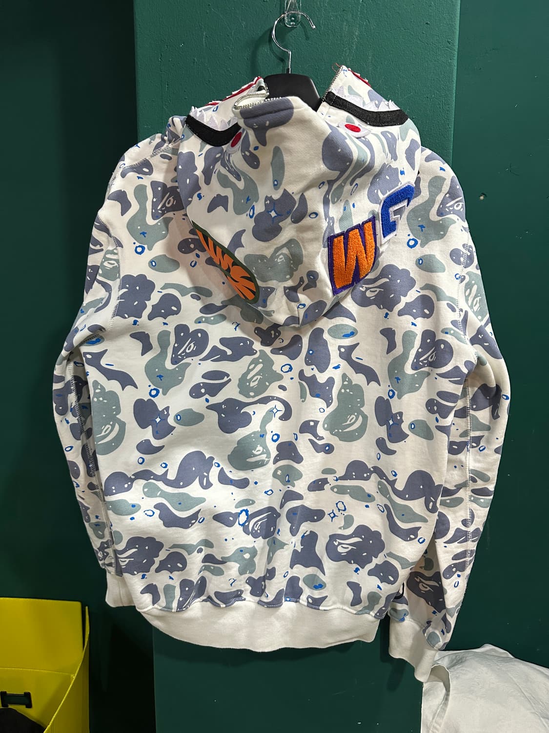 베이프 샤크후드집업 L 상품이미지9