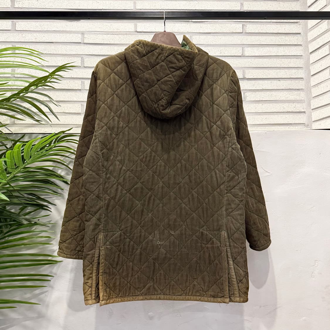 LAVENHAM 라벤햄 풀오버 코듀로이 퀼팅 나일론자켓 스냅단추 디테일 상품이미지2