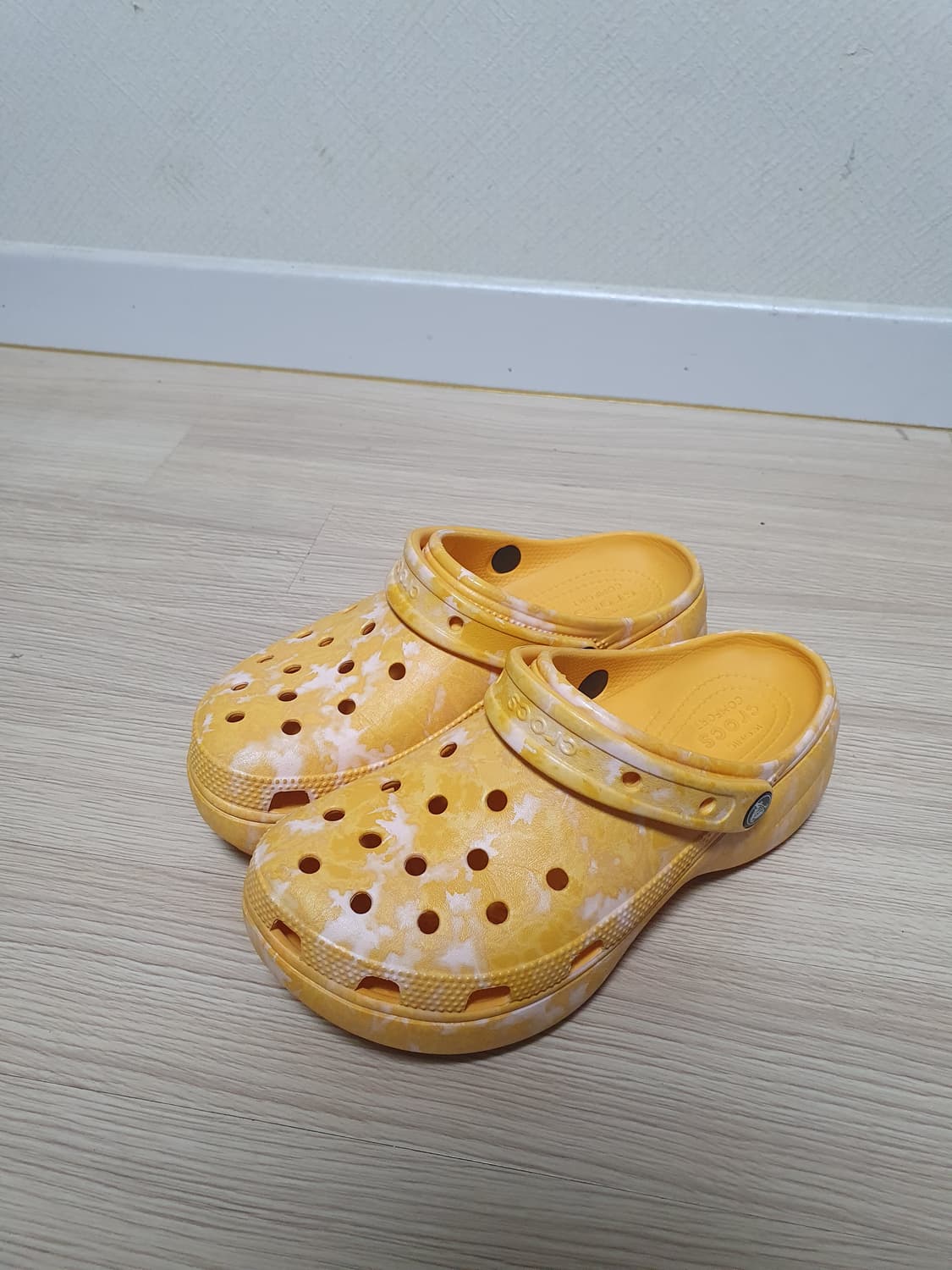 크록스 클래식 플랫폼 샌들 슬리퍼 240 상품이미지4