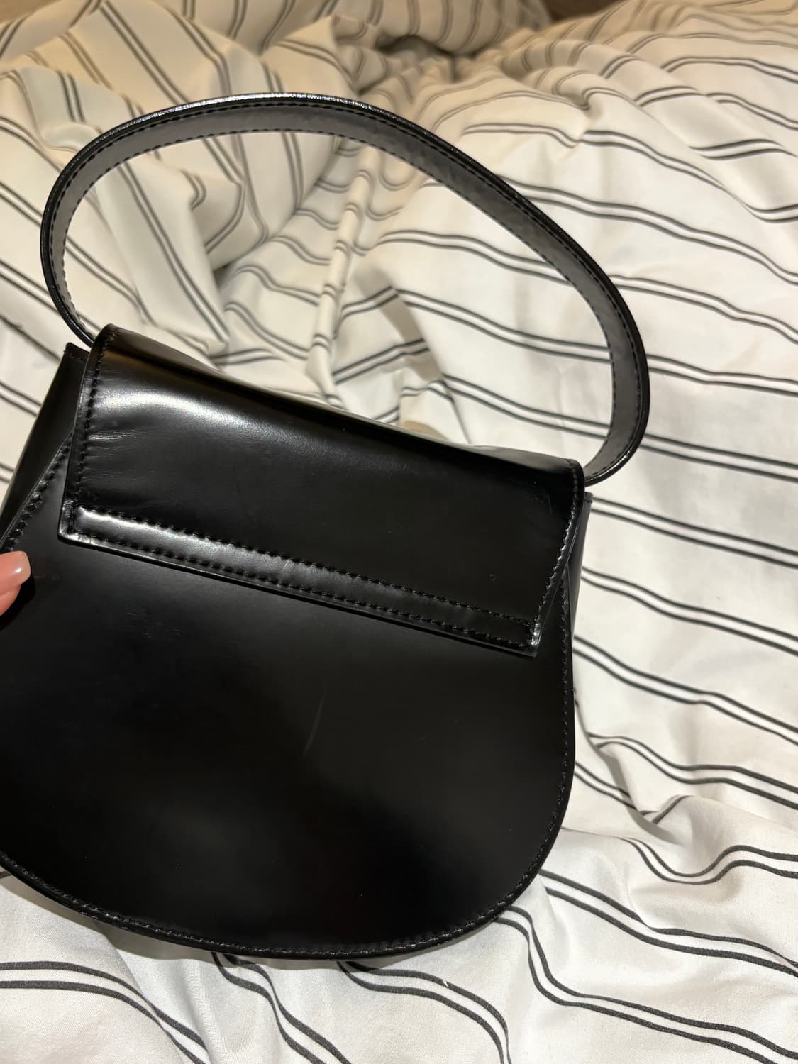 꼼데가르송 플랩백 상품이미지8