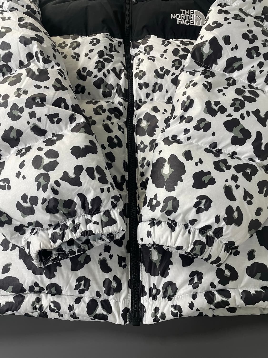 [XXL] 노스페이스 화이트 라벨 스노우 레오파드 프린트 눕시 상품이미지6