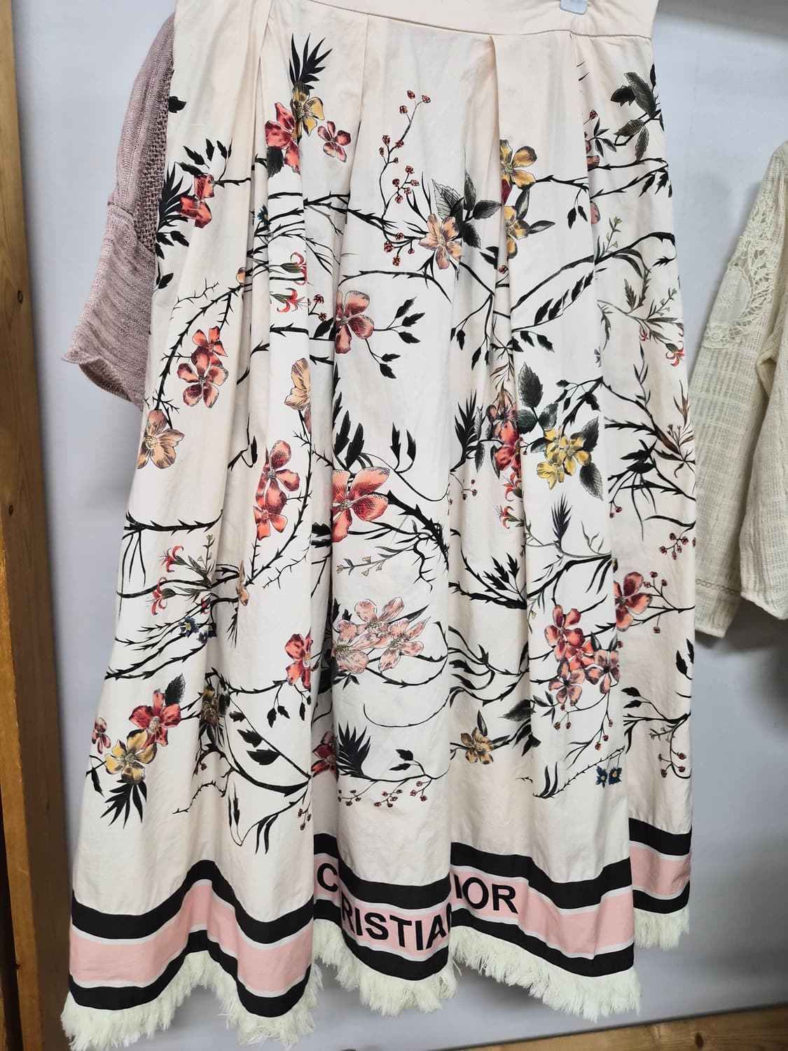 시스템 린넨니트. 레터링 플라워 스커트 상품이미지7