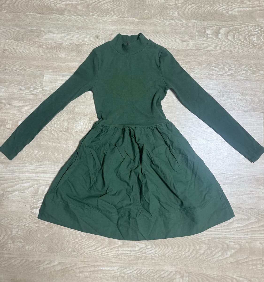 자라 목폴라 원피스 녹색 상품이미지1