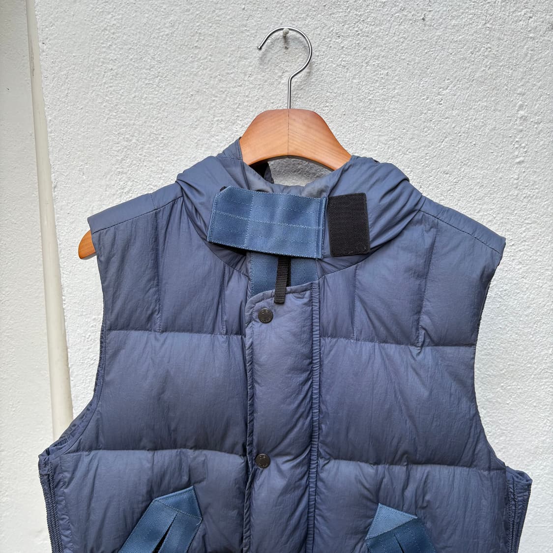 씨피컴퍼니 나일론 고글 푸퍼 후디드 베스트 상품이미지5