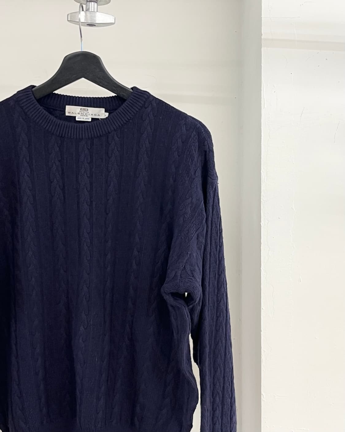 발렌시아가 네이비 케이블 니트 스웨터 상품이미지4