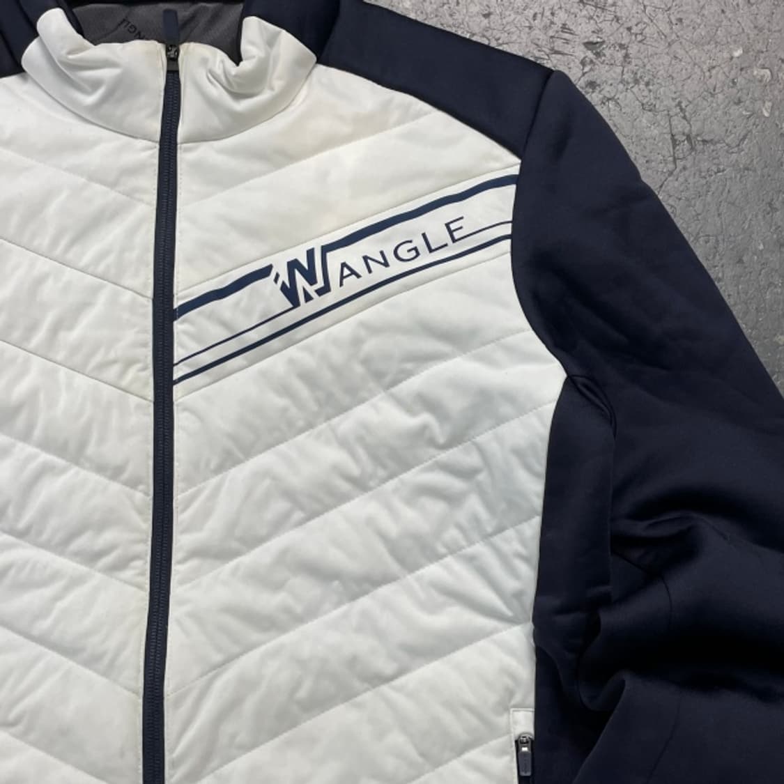 100 와이드앵글 방풍패딩  상품이미지2