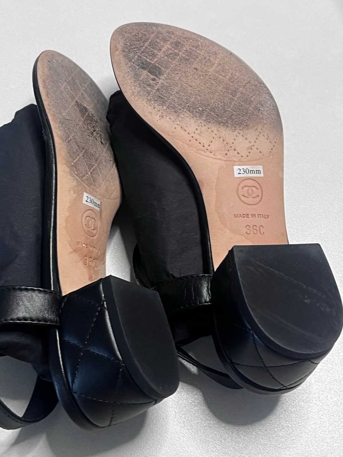 샤넬 클래식 CC로고 체인 스트랩 샌들 은장 상품이미지8