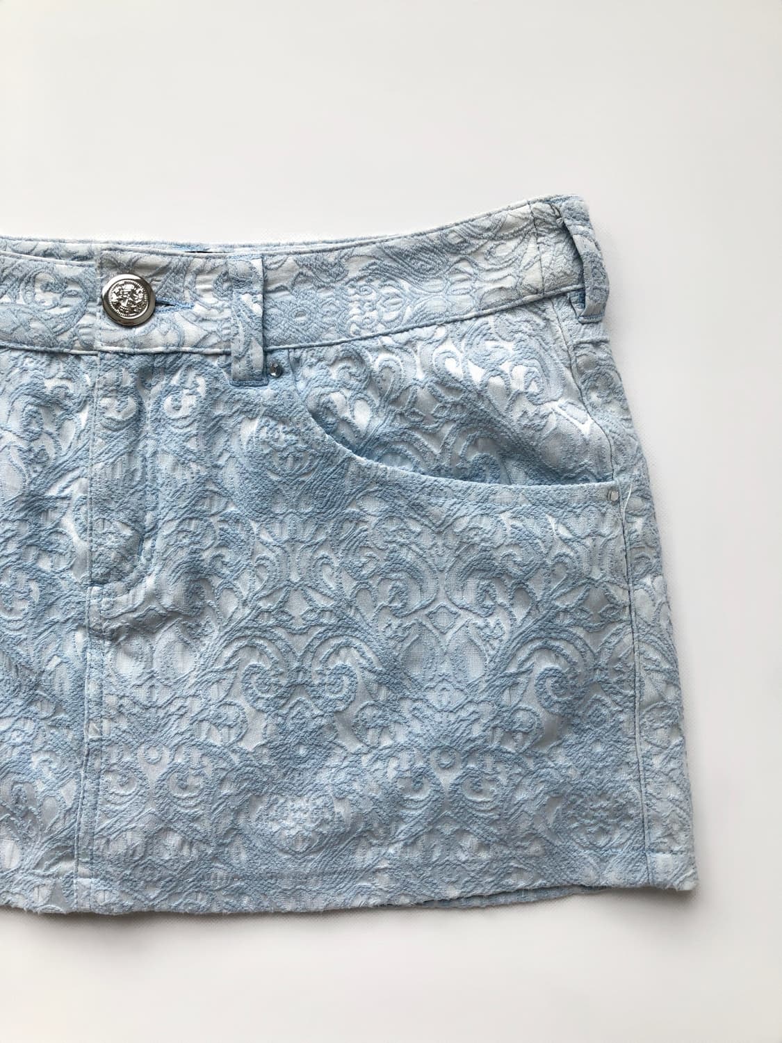 세실맥비 라이트 블루 자수 미니스커트 상품이미지3