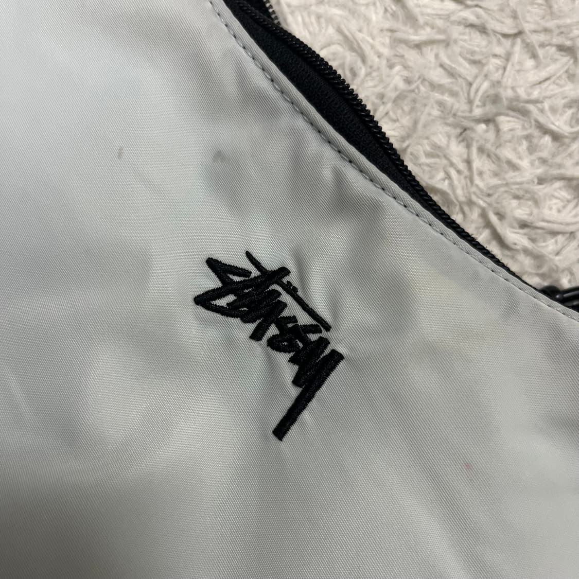 Stussy stock hobo bag (사용감)  상품이미지9