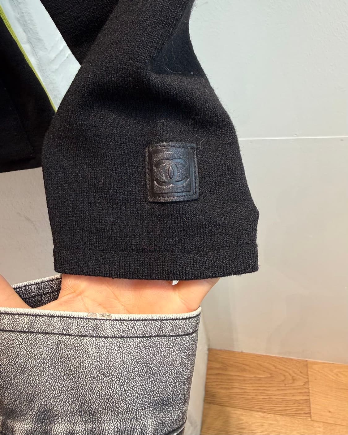 샤넬 스포츠 블랙 후드 집업 상품이미지8