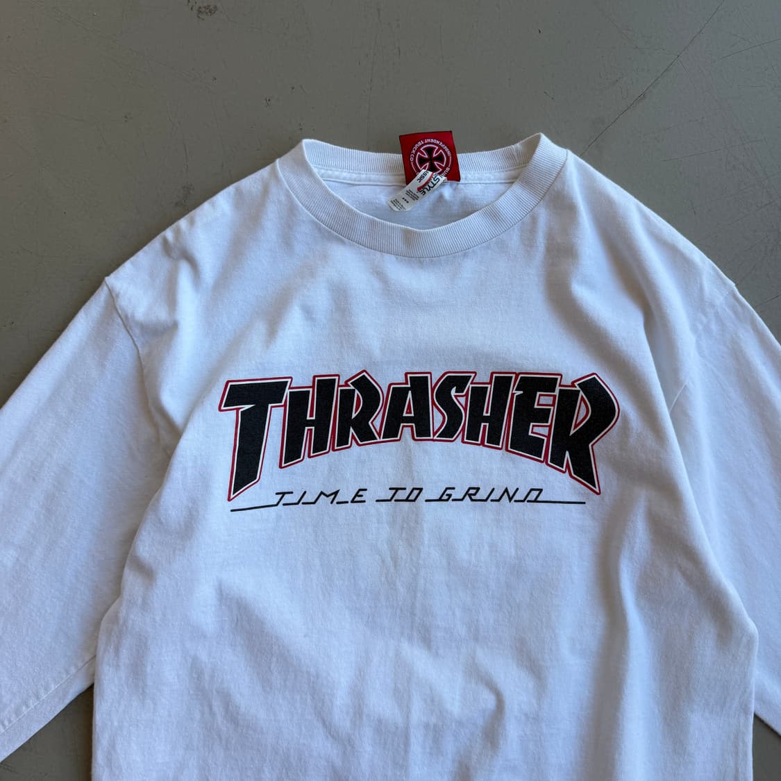 트레셔 x 인디펜던트 롱 슬리브 상품이미지4