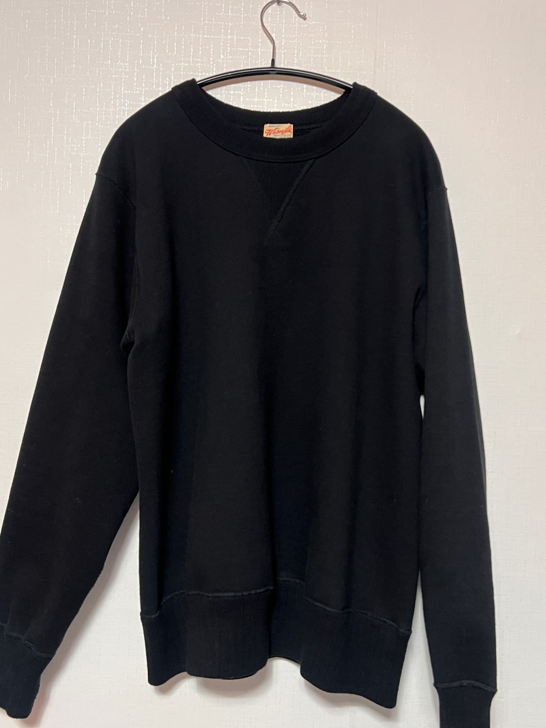 1회착) 화이츠빌 스웻 블랙 m / 맨투맨 웨어하우스 상품이미지2