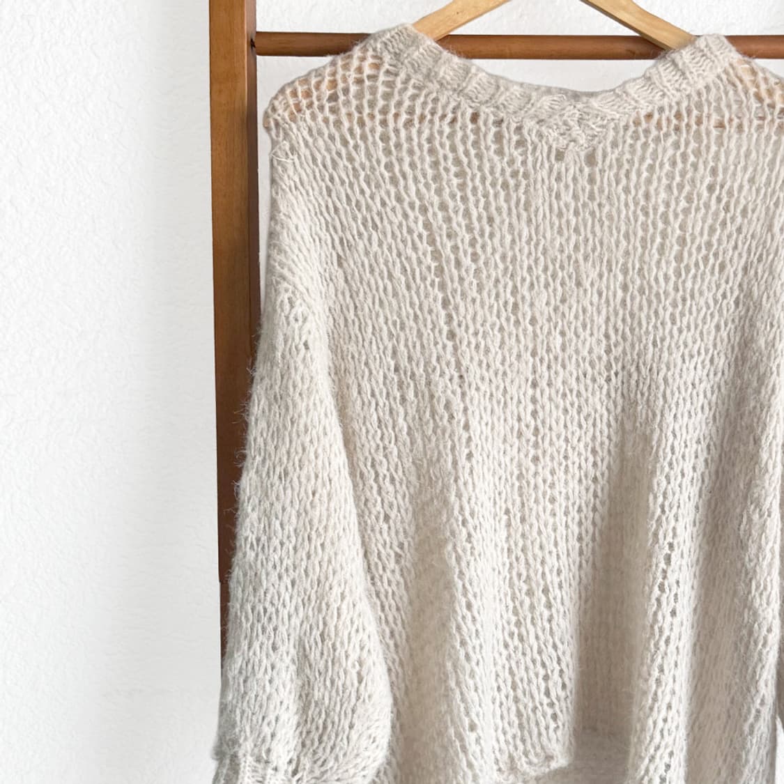 봄빛 성근짜임 니트 상품이미지2