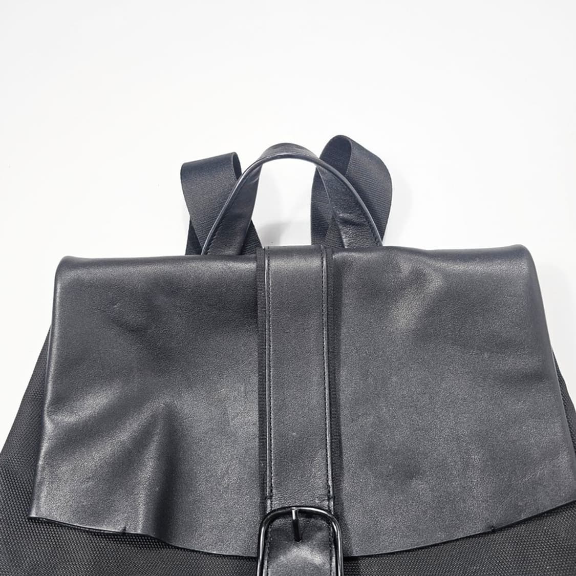 만다리나덕 레더 백팩 상품이미지3