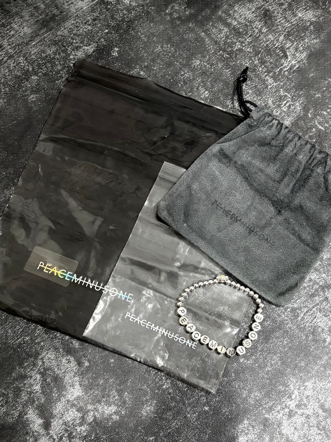 피스마이너스원 팔찌 상품이미지2