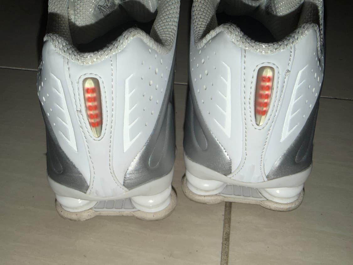 나이키 샥스 r4 245 상품이미지3