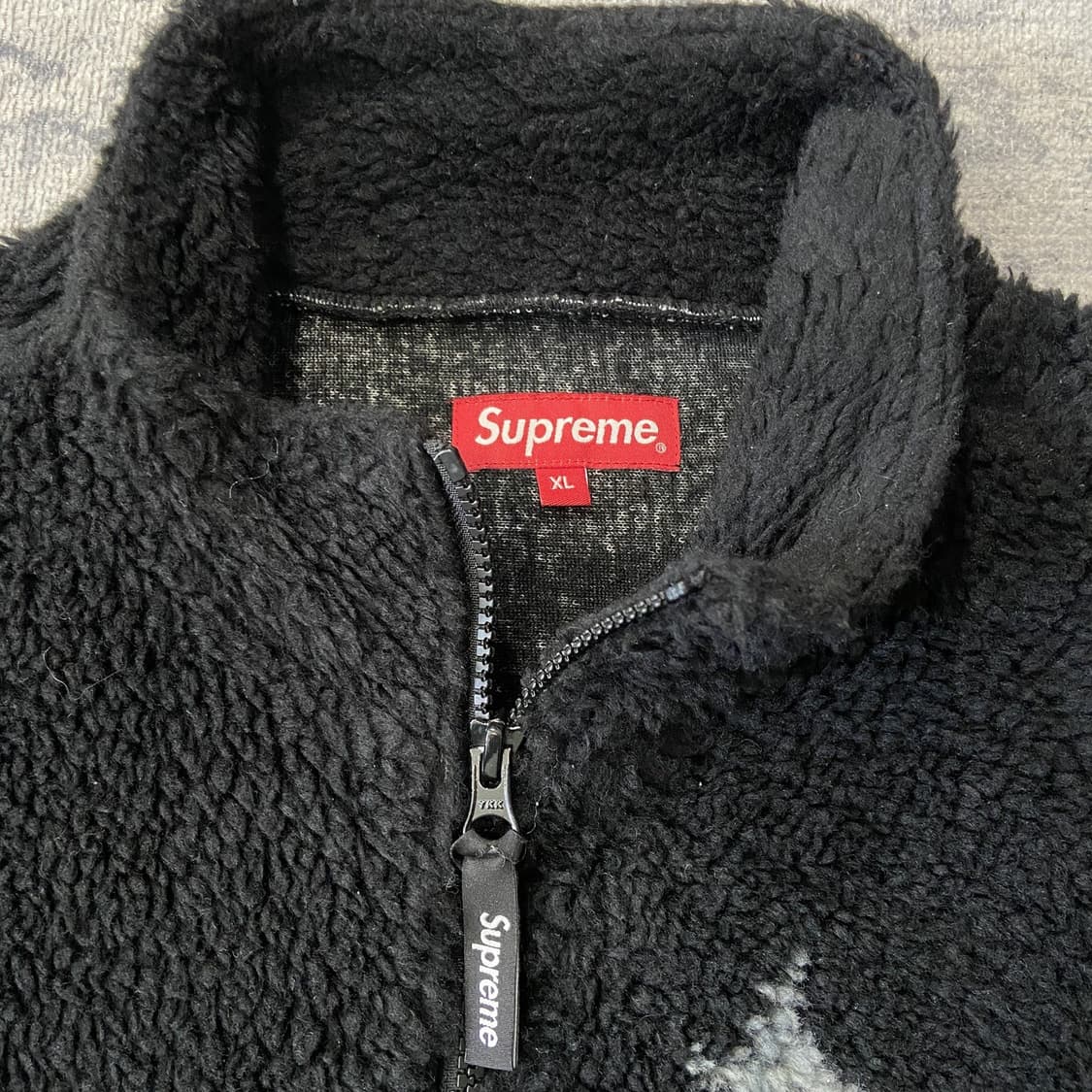 슈프림 드라마 마스크 플리스 자켓 블랙 상품이미지2