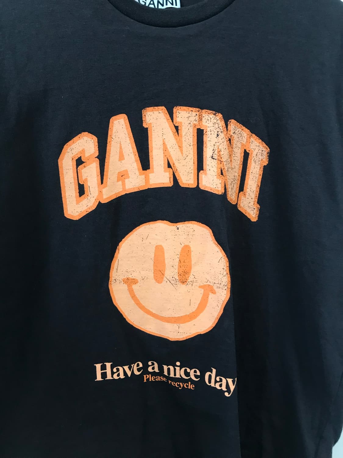 Ganni 가니 스마일 블랙 반팔 티셔츠  상품이미지3