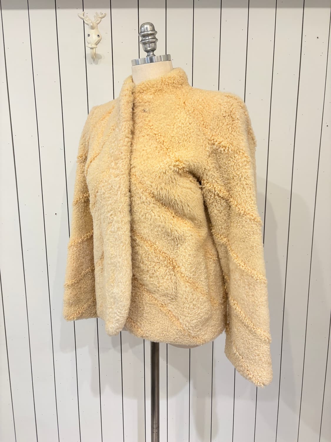 크림소프트 컬리 쉬어링 자켓 상품이미지2