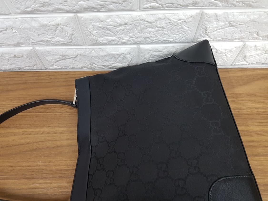 구찌 숄더백 (143745) 정품 상품이미지3