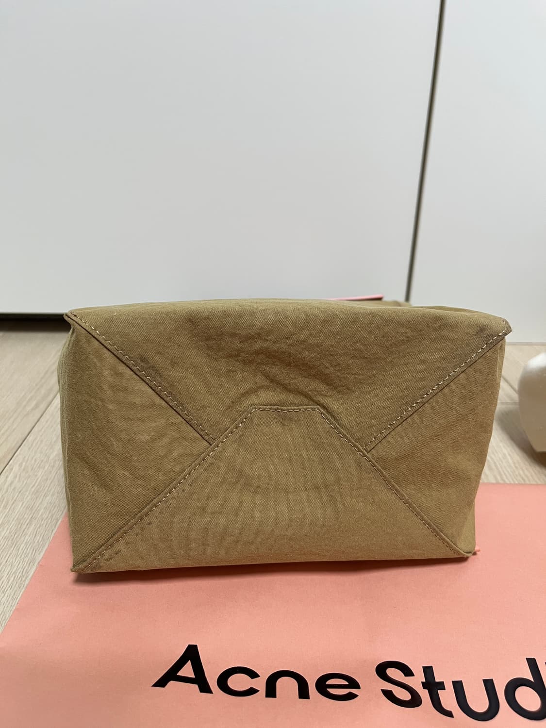 아크네 스튜디오 베이커 아웃 미니 토트백 브라운 핑크 상품이미지4