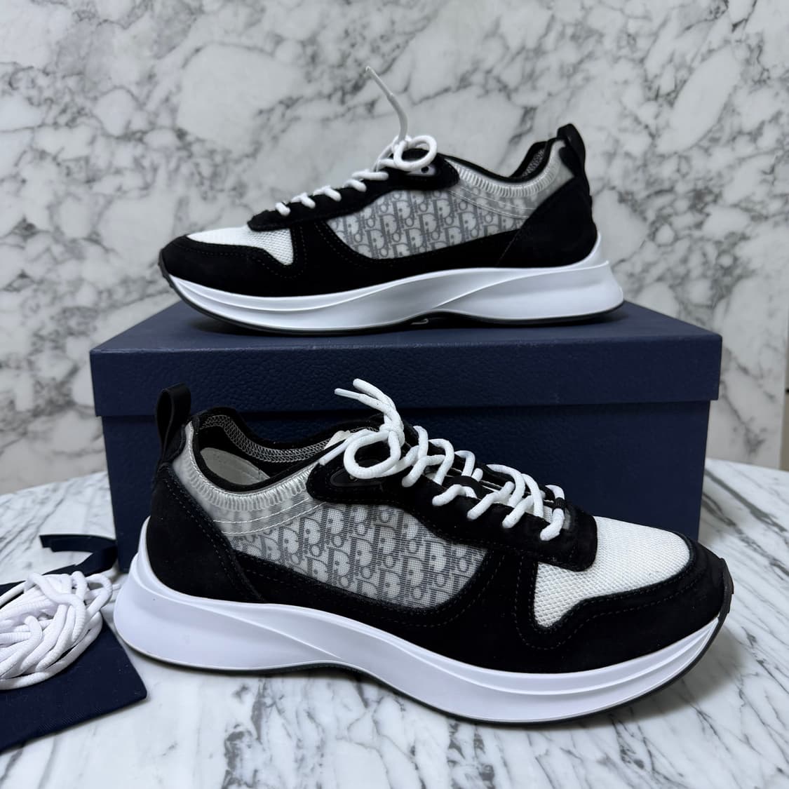 (41) 디올 오블리크 b25 러너 스니커즈   상품이미지1