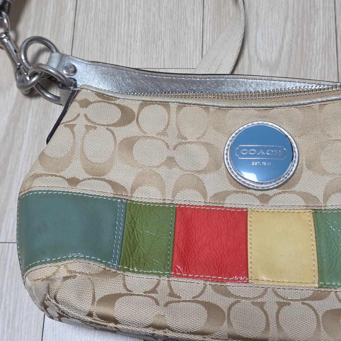 COACH 2011 빈티지) 시그니처 패치워크 멀티컬러 호보숄더크로스백 상품이미지5