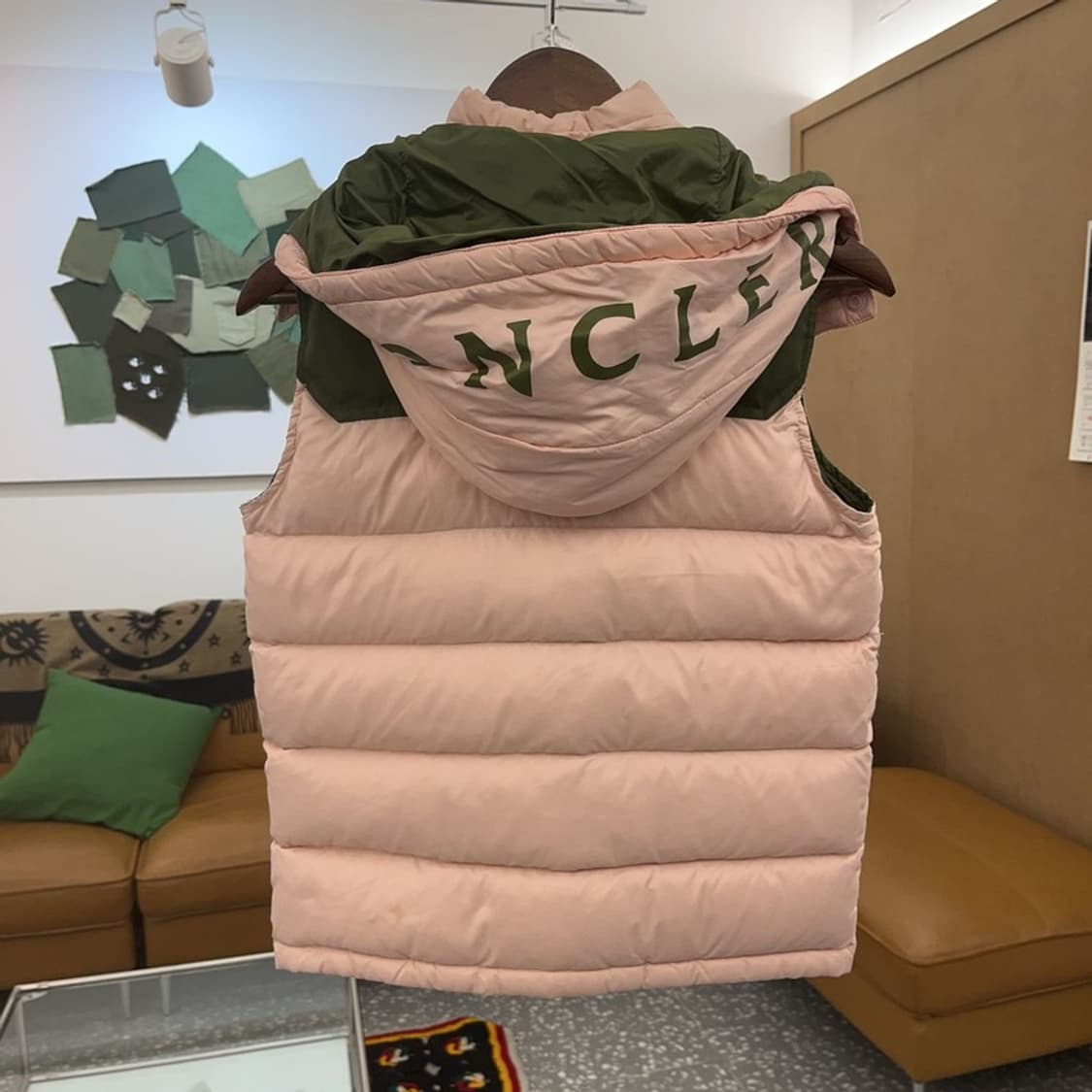 몽클레어 레트로 00's 딸기우유 말차 구스다운 패딩 조끼 C08518 상품이미지4