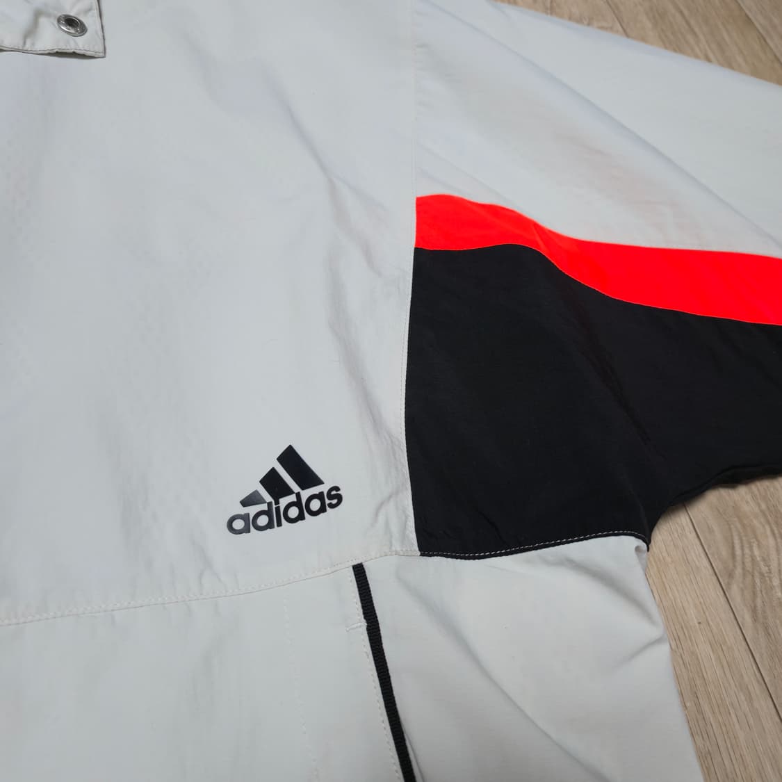 아디다스 THREE STRIPES 바람막이 L 상품이미지6
