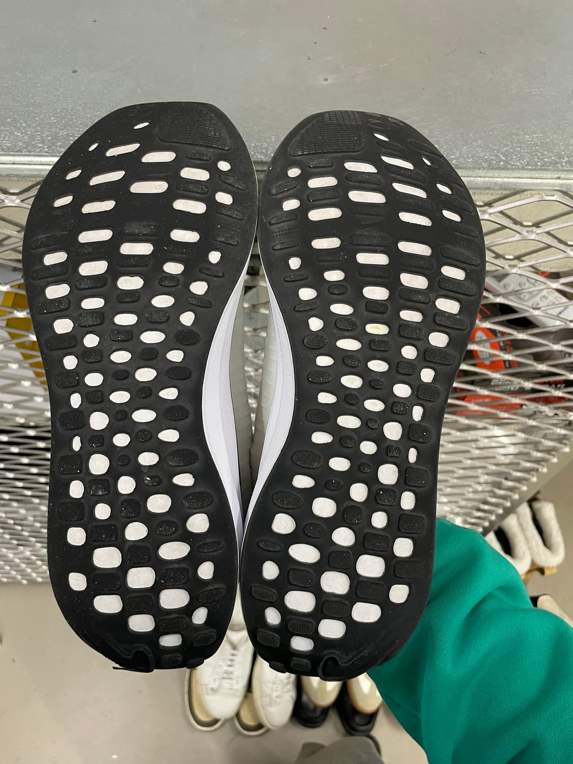 나이키 리액트X 인피니티 런 4 화이트 벨벳 브라운 275 상품이미지6