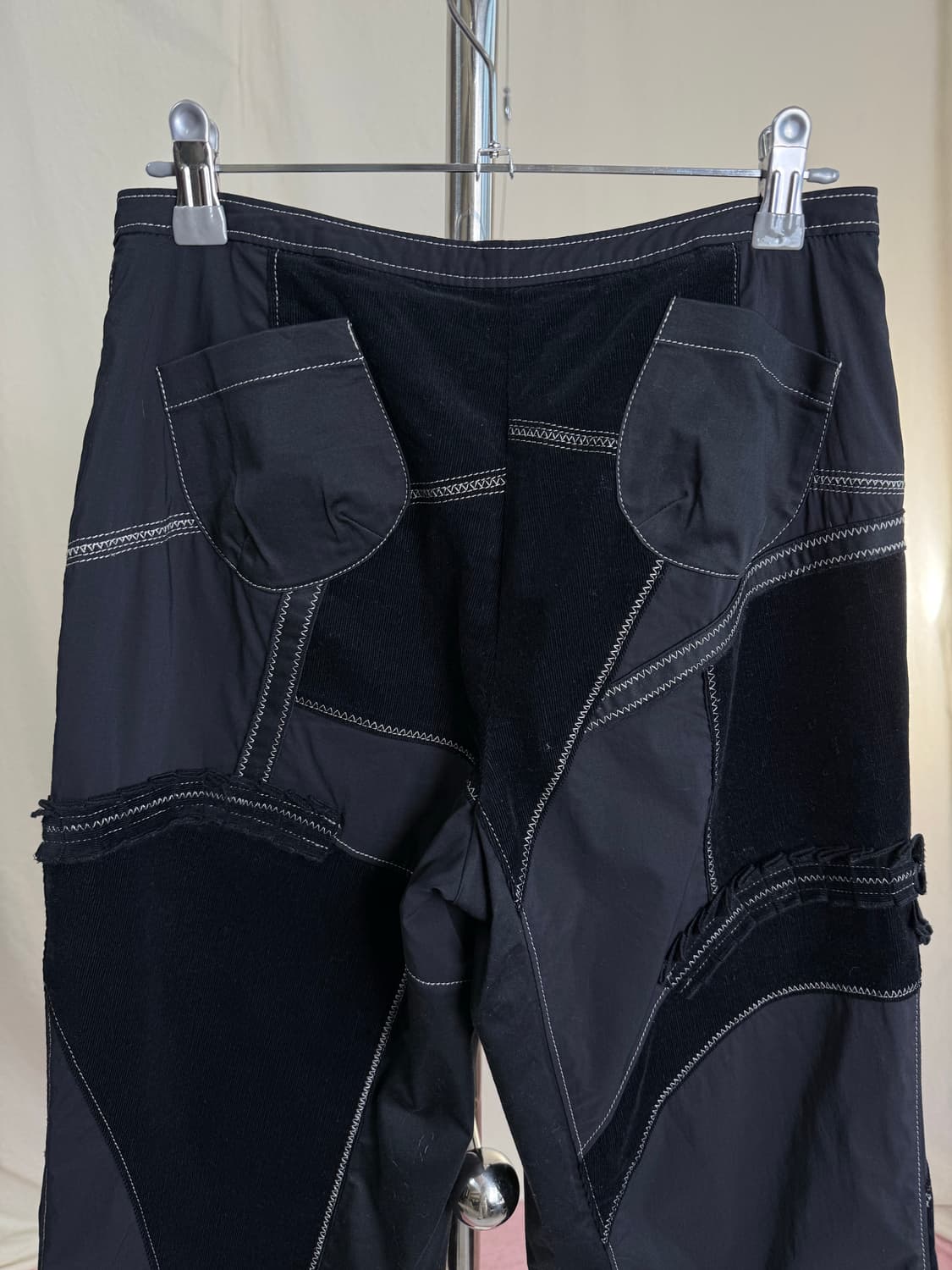 t.b by Sensounico 비대칭 패치워크 스티치 7부 팬츠 상품이미지7