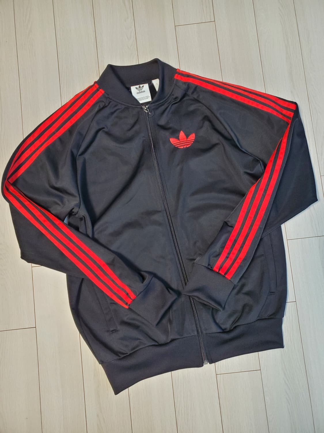 새상품급)아디다스 오리지널 슈퍼스타 DMC 트랙탑 집업 저지 GK0657 상품이미지1