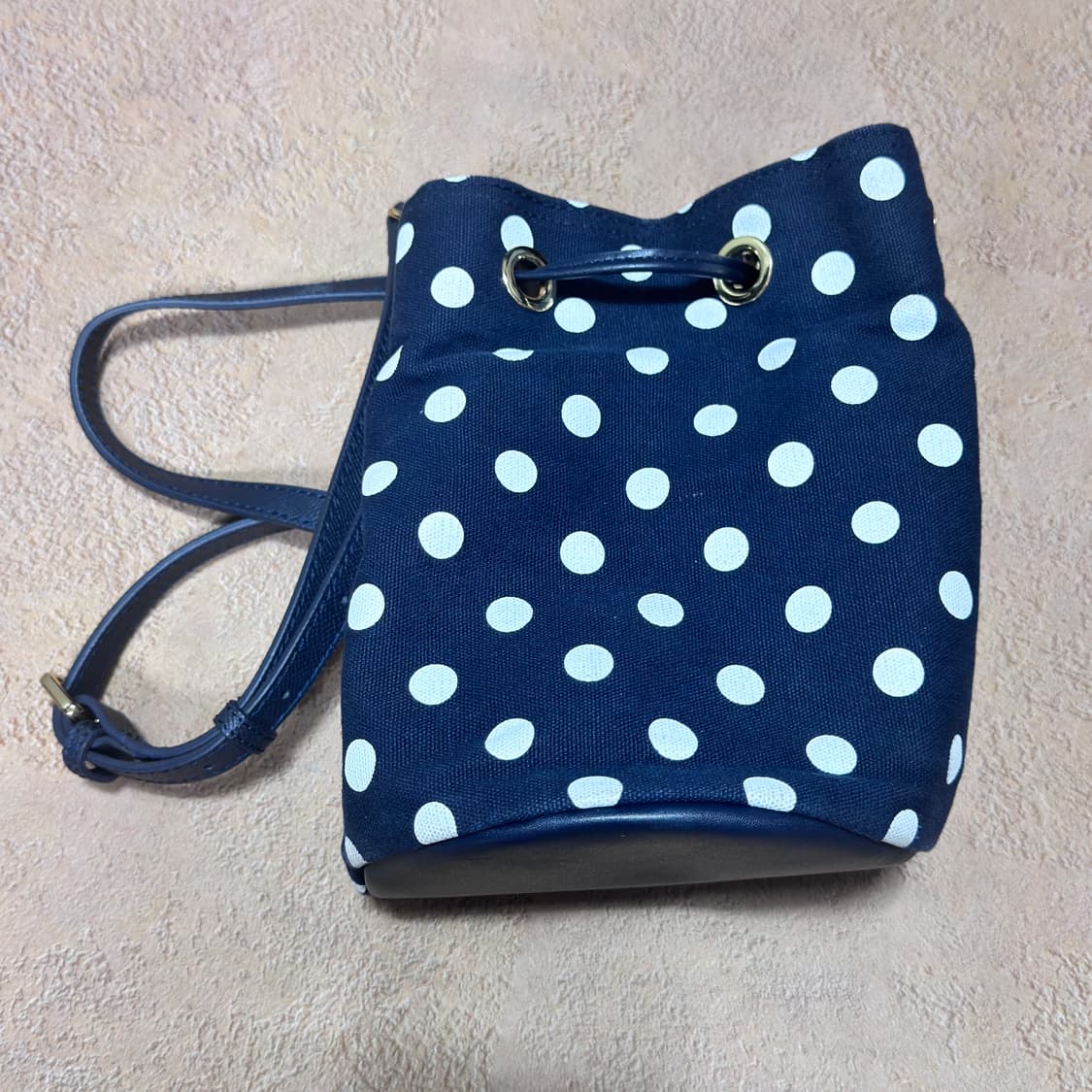 바배) 파리게이츠 스마일 로고 숄더백 상품이미지2