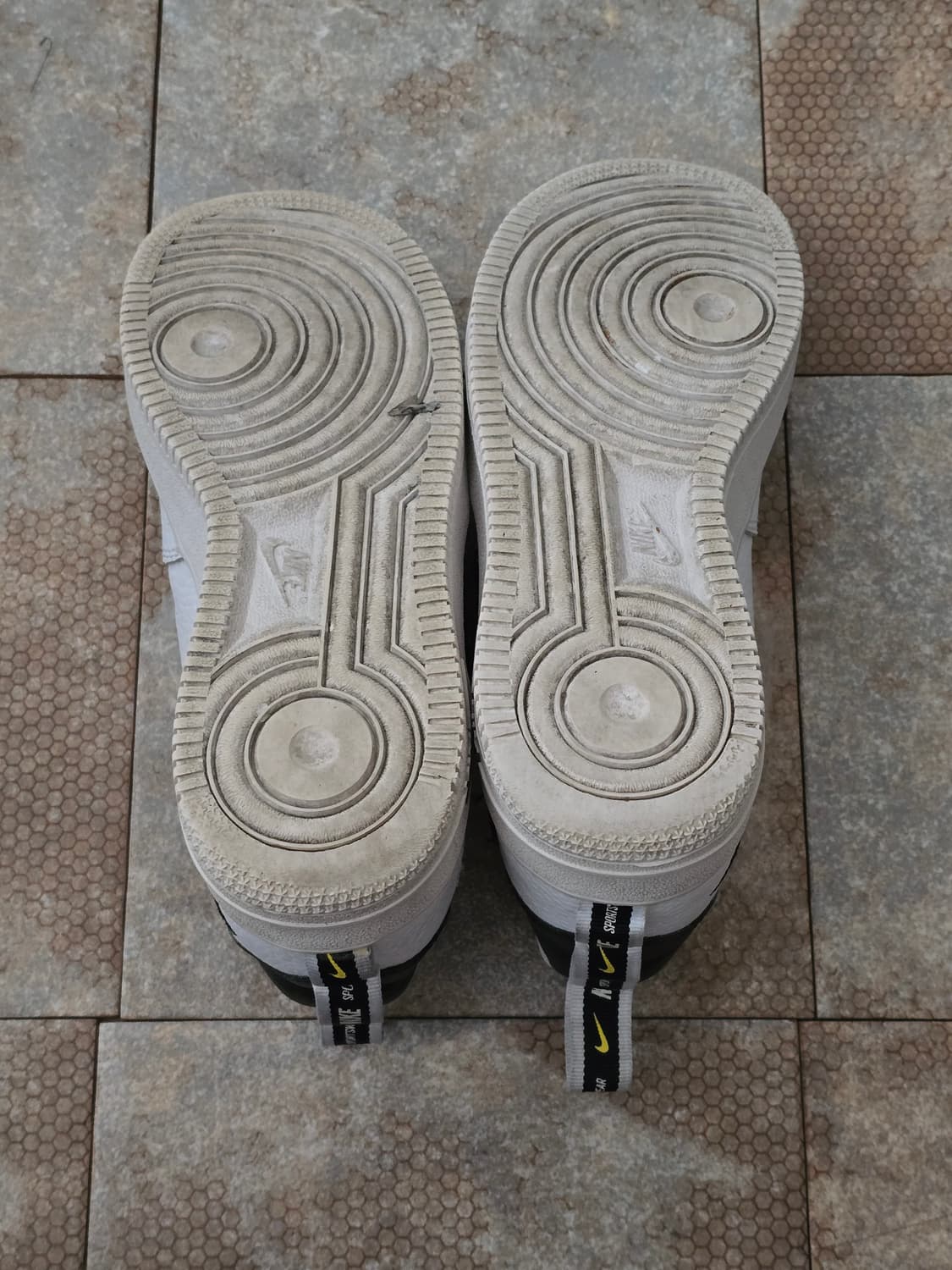 (235)나이키 에어포스 1 로우 유틸리티 상품이미지10