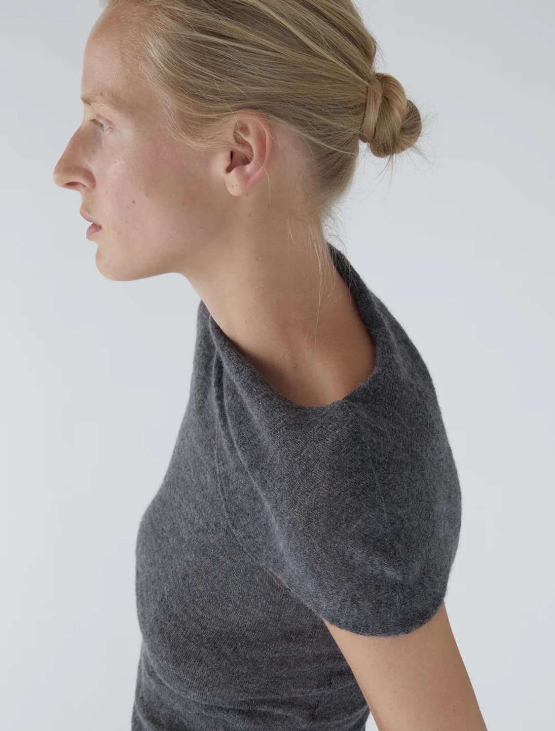 [XS]팔로마울 Aurum 모헤어 비대칭 니트/차콜 상품이미지4