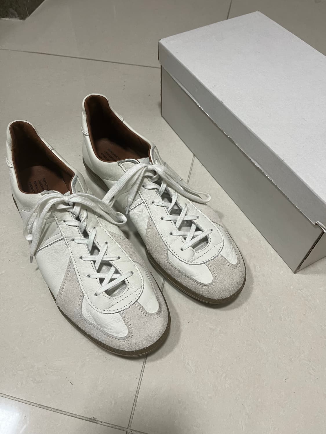 리프로덕션 오브 파운드 화이트 44사이즈(285) 상품이미지1