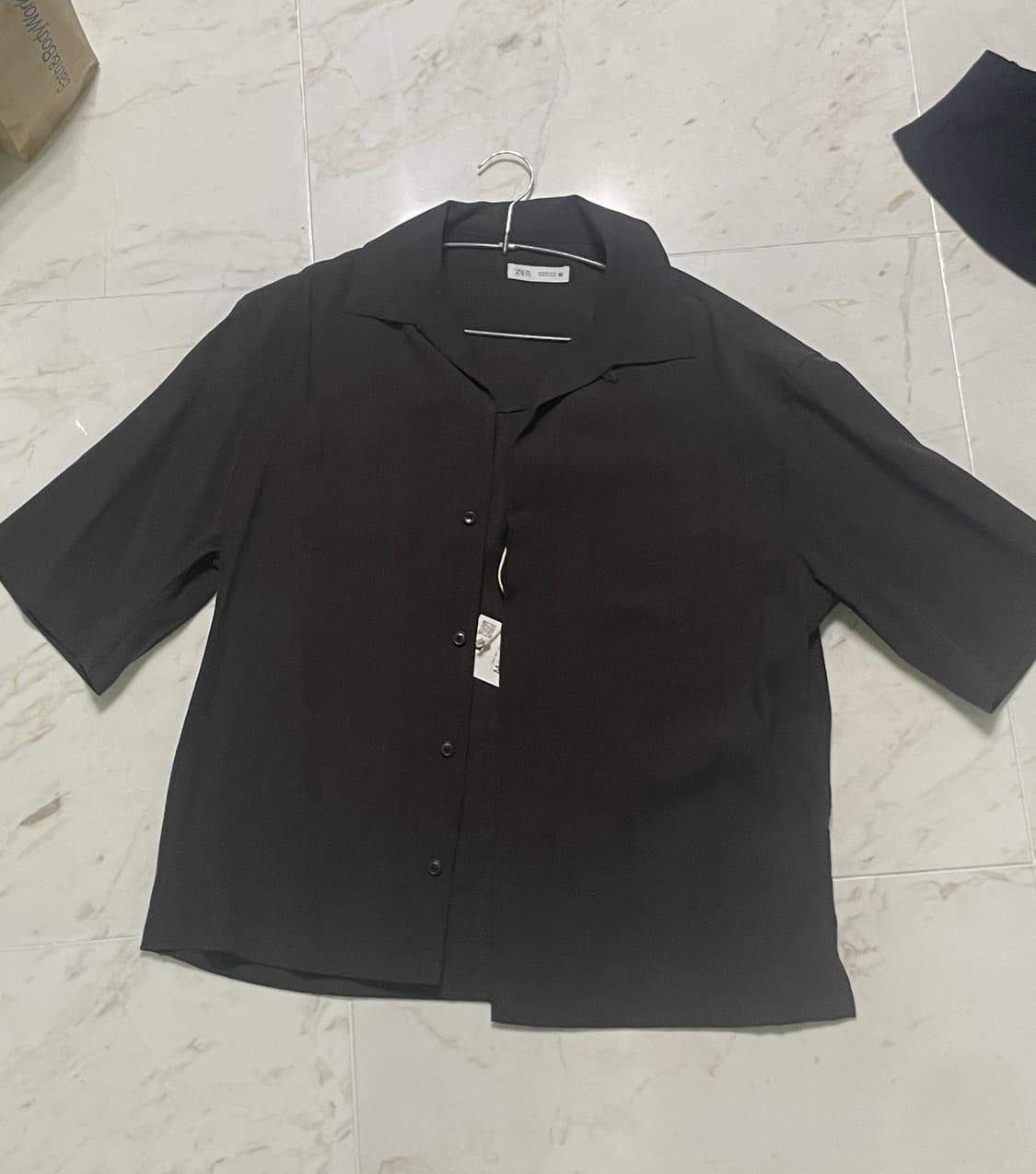 ZARA 남성 반팔 셔츠 새상품 (us.uk한정) M사이즈 다크브라운 상품이미지2