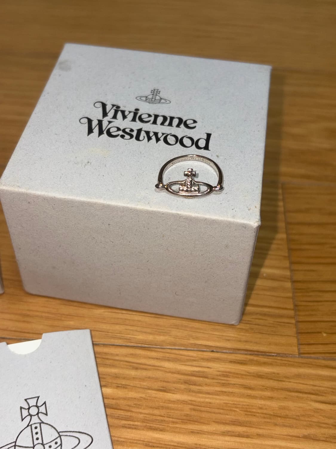 비비안웨스트우드 방돔 반지 상품이미지2