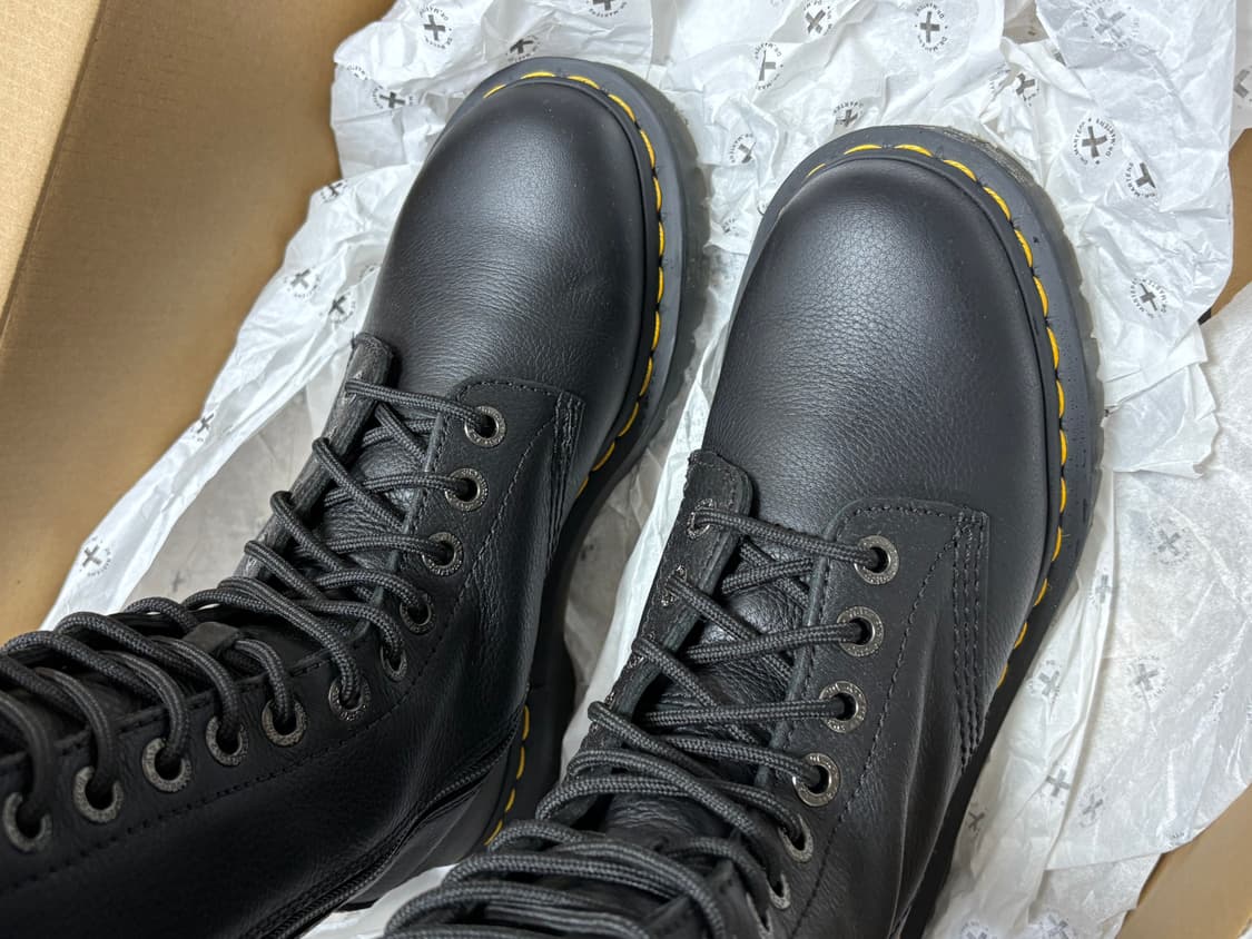 닥터마틴 1b60 벡스 240 245 250 EU38 20홀 상품이미지5