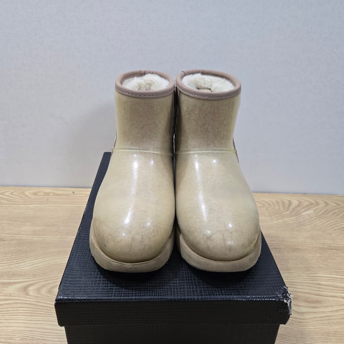 240 어그 UGG 클래식 클리어 미니 베이지 어그워터프루프 상품이미지2