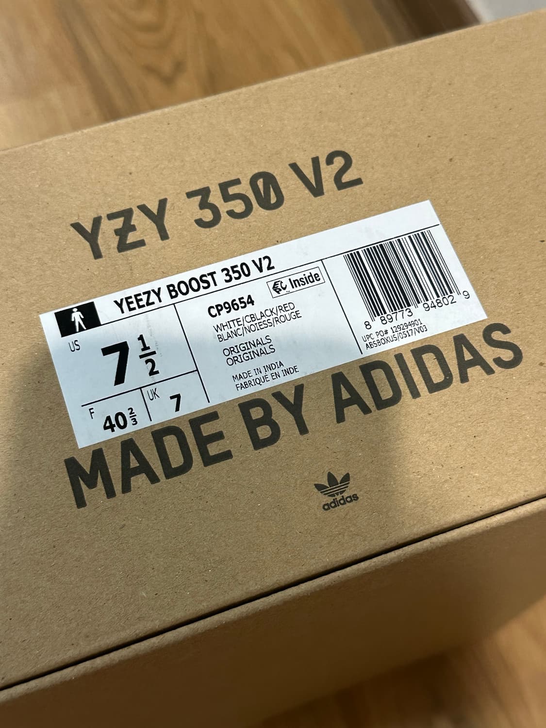 YEEZY BOOST 350 v2 (이지부스트) 지브라 상품이미지2