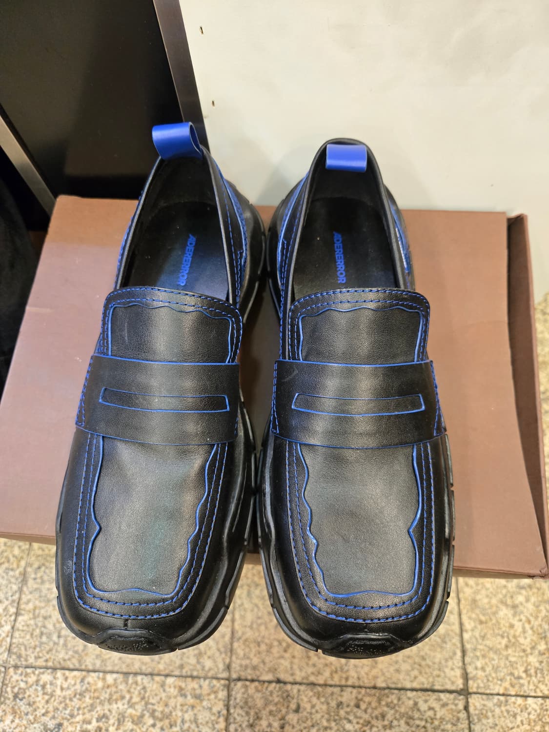 자라 x 아더에러 콜라보 레더 트랙 솔 로퍼 상품이미지1