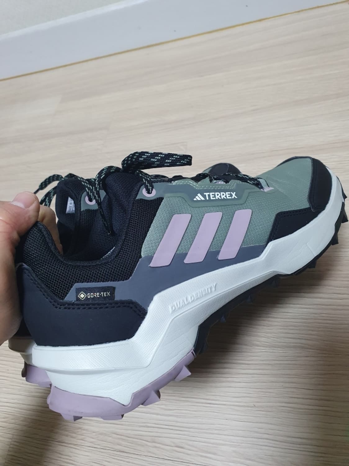 아디다스 테렉스 고어텍스 등산화 250 상품이미지6