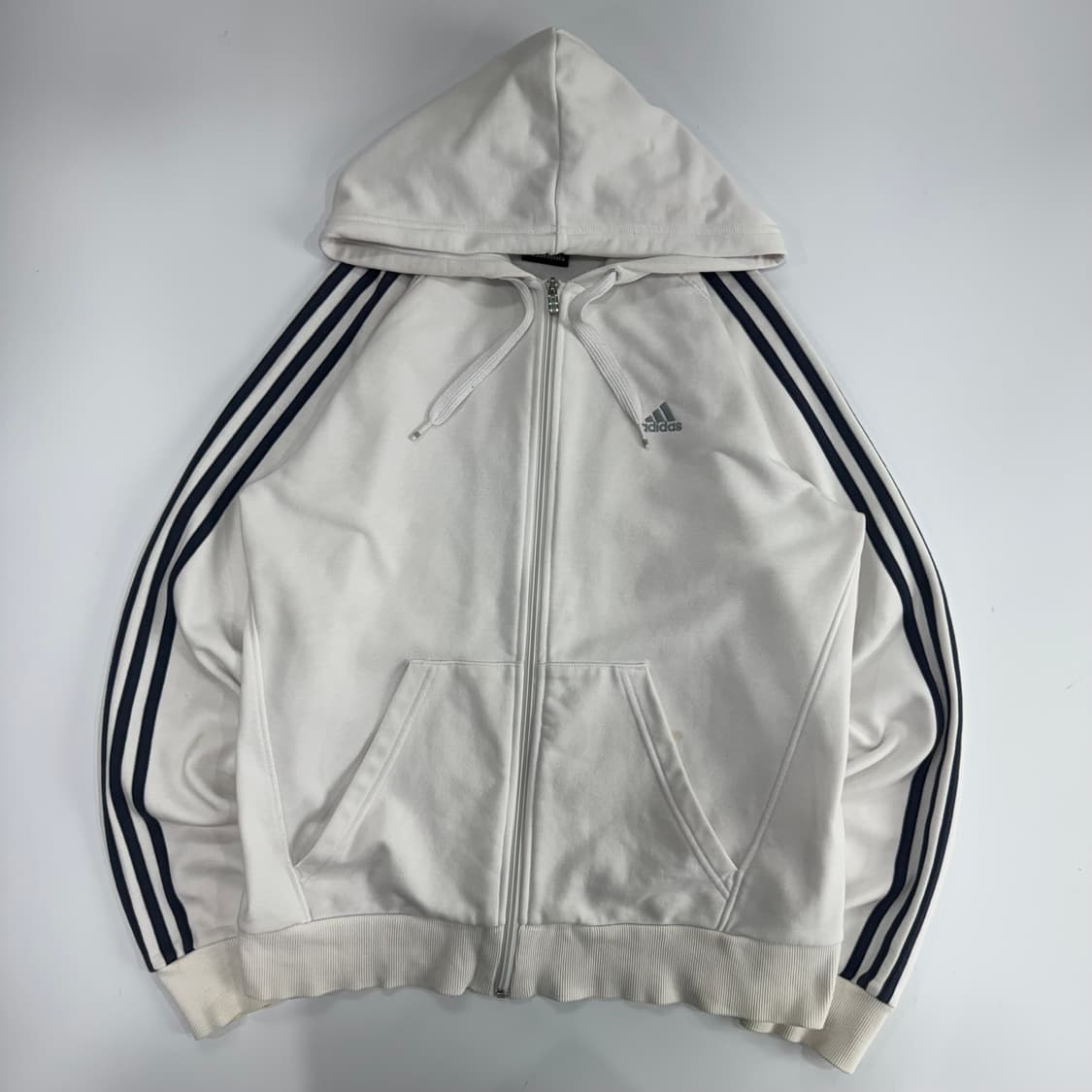 Adidas 아디다스 실버로고 네이비 트랙탑 화이트 후드집업 상품이미지3