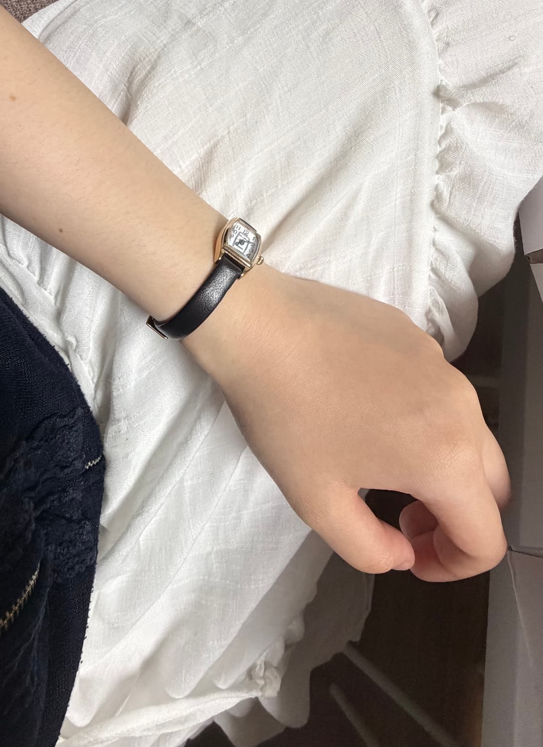 1990s Arabic Rose Gold Mini Tank Quartz 상품이미지2