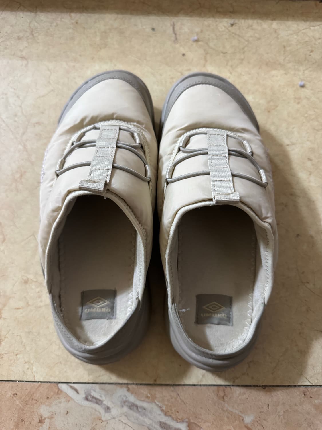 엄브로 패딩 슬리퍼 상품이미지3