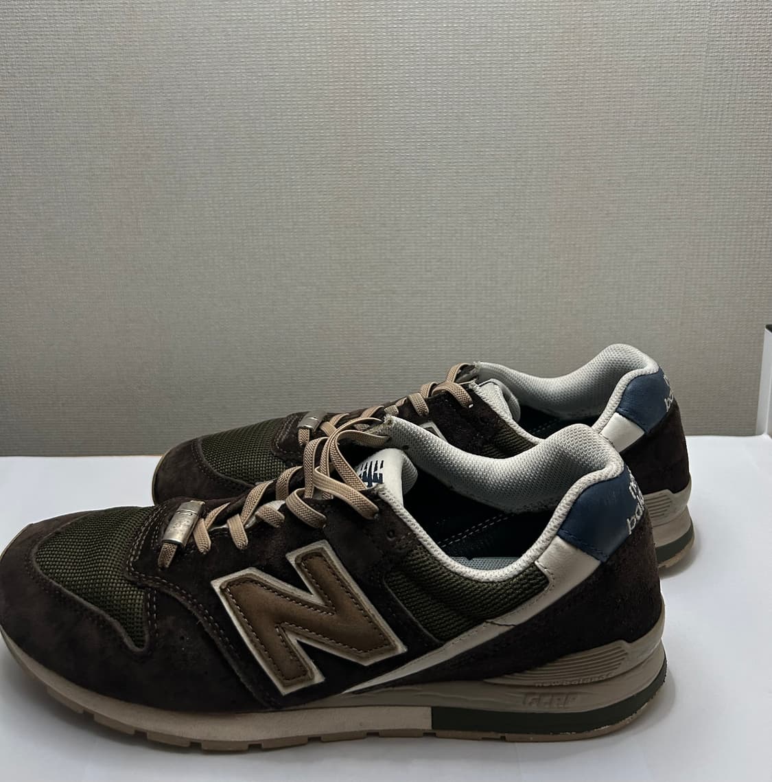 뉴발란스 996 UG2 브라운 상품이미지1