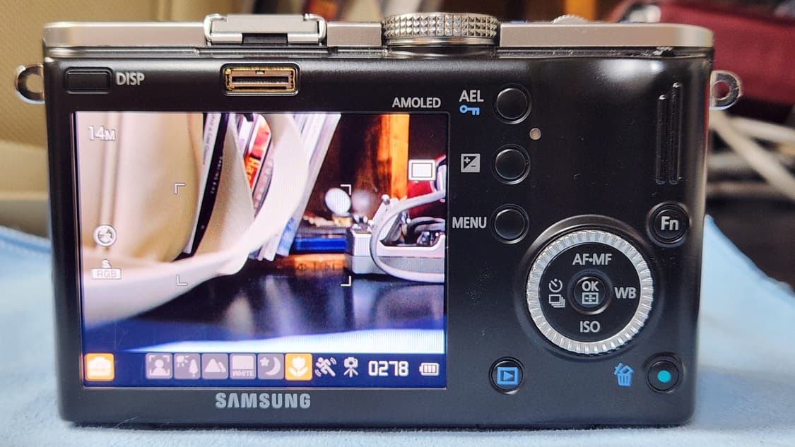 삼성 NX100 빈티지 디카 + 20mm + 20-55mm 상품이미지6