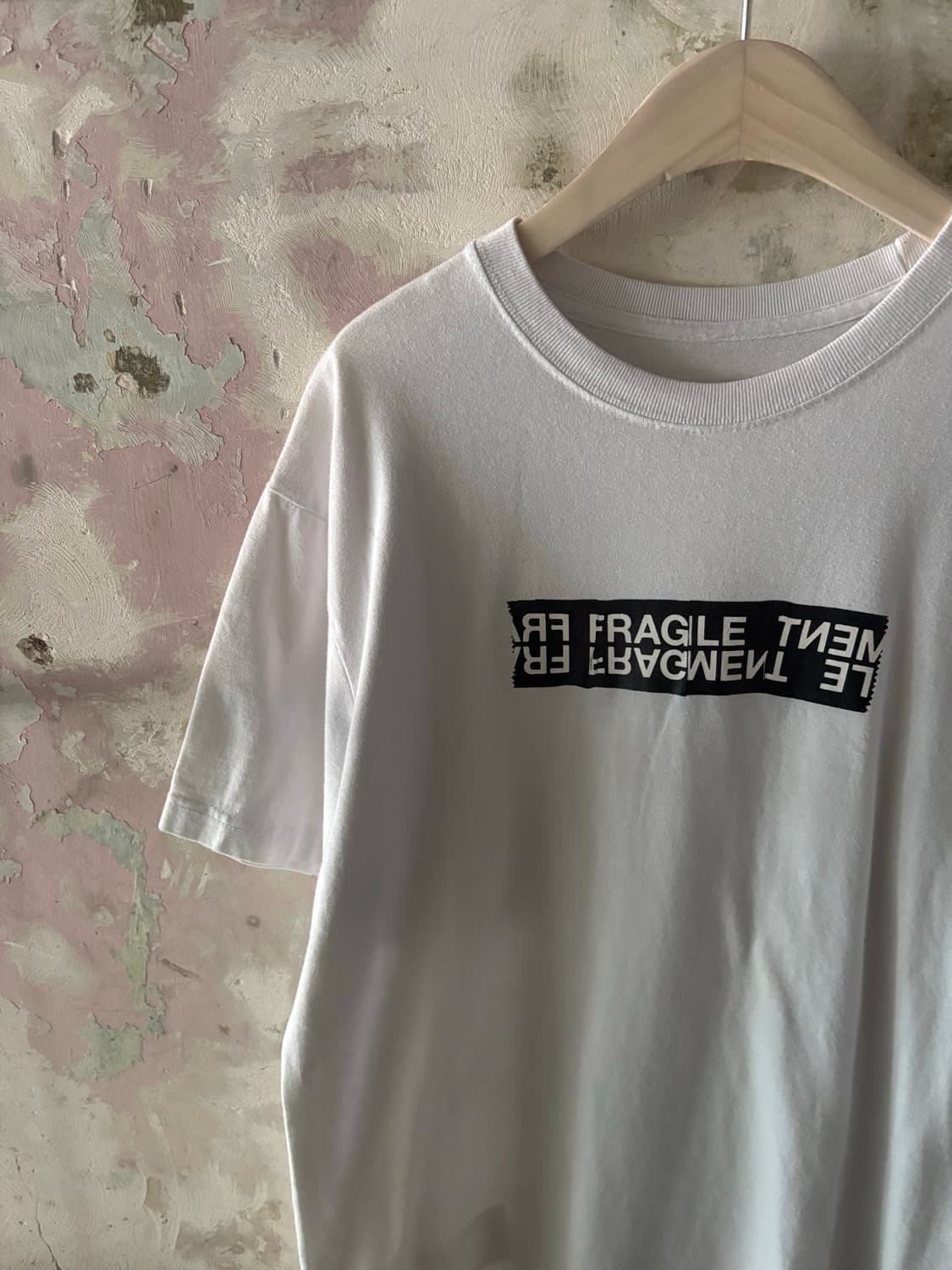 사카이 x 프라그먼트 19SS Fragile 티셔츠 상품이미지2