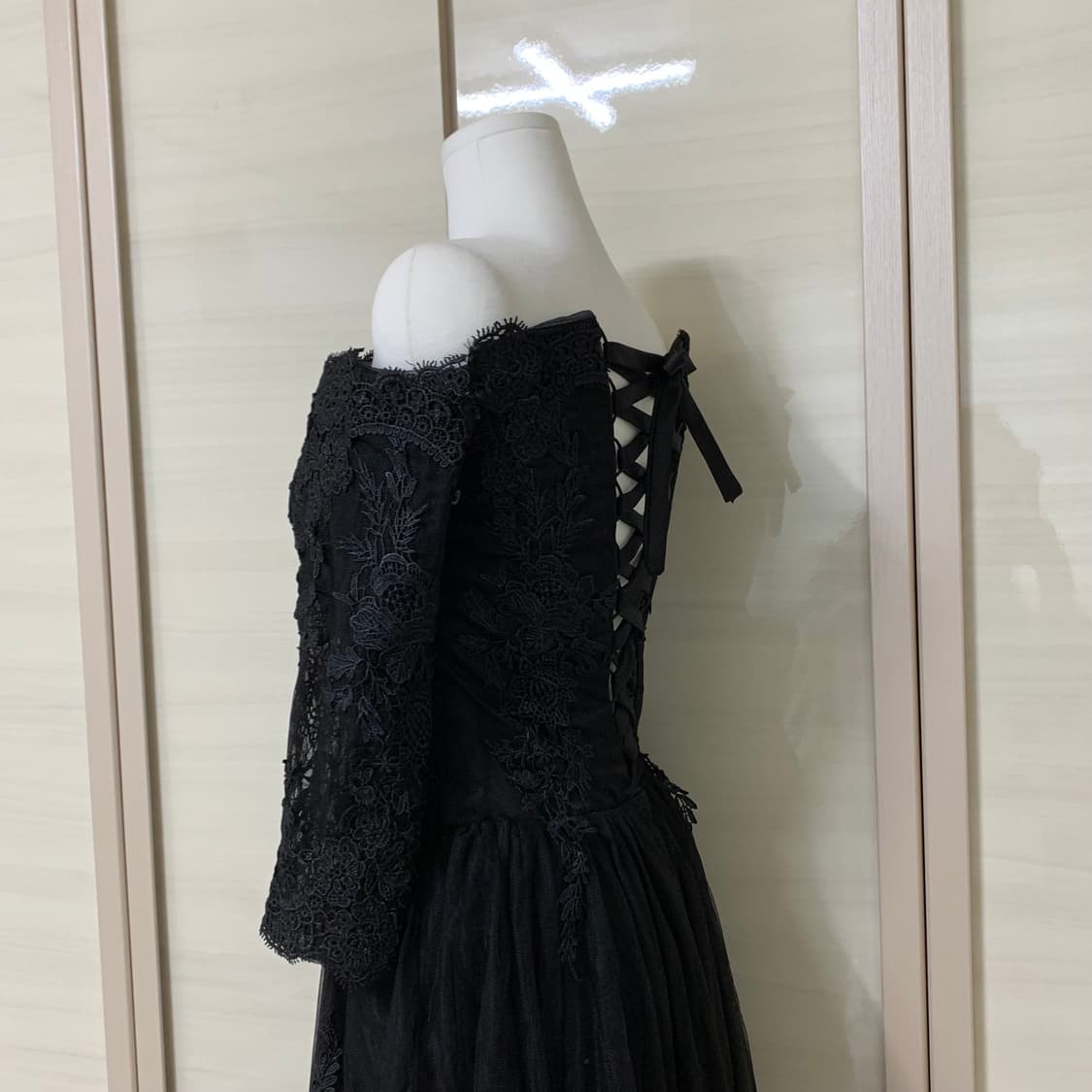 파티 연주회 코르셋 오프숄더 드레스 블랙 웨딩드레스 쉬폰 자수 레이스업 상품이미지6